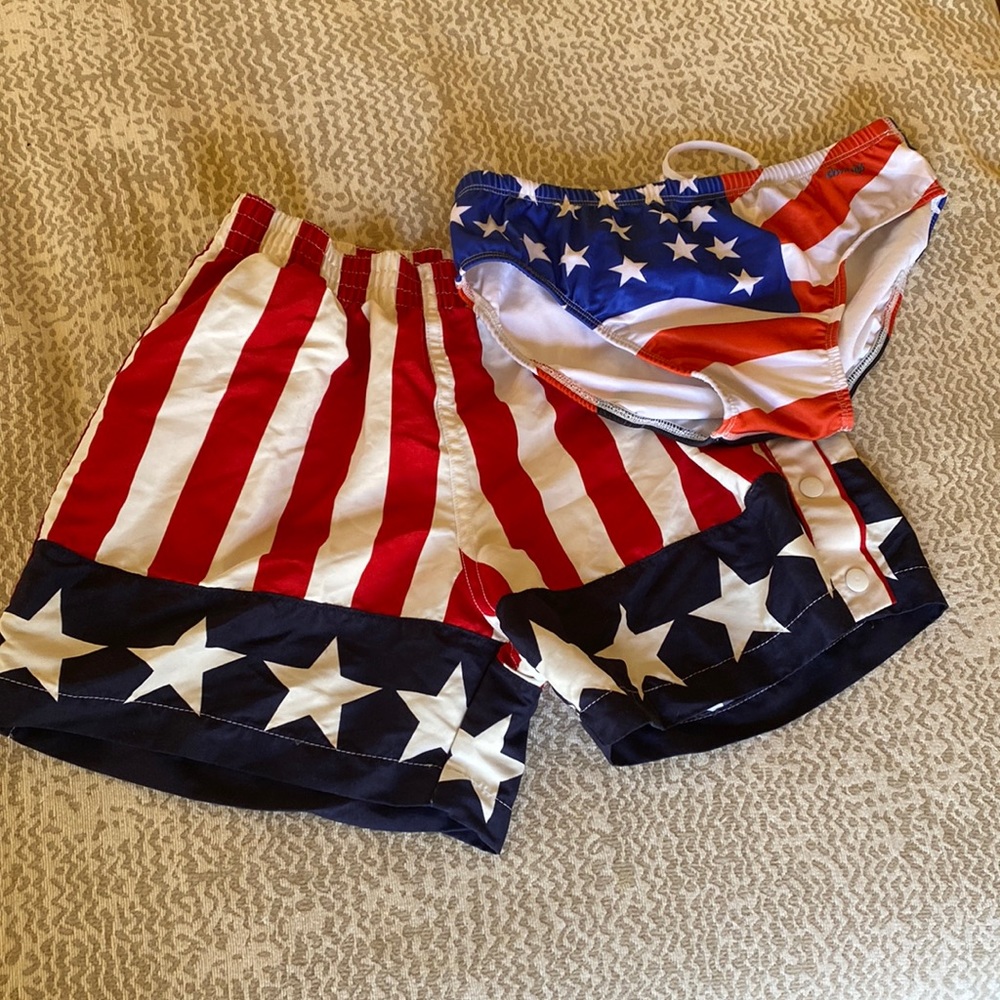 Chubbies Men’s American Flag Snap Away Swim Trunks and Smuggler Swim Suit - M
